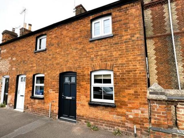 2 bedroom End of terrace house To Let