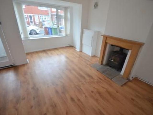 2 bedroom End of terrace house To Let