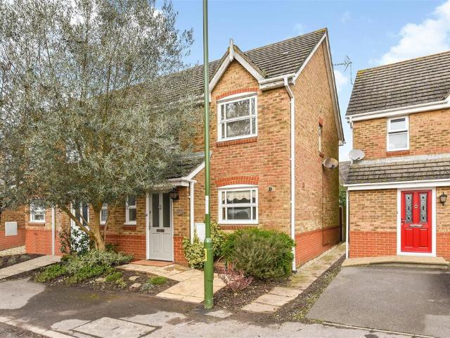 2 bedroom end of terrace house to rent