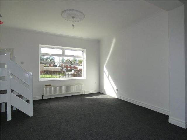2 bedroom end of terrace house to rent