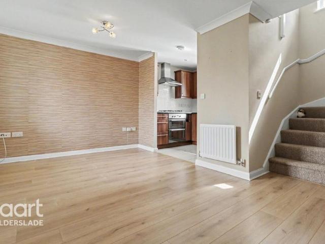 2 bedroom end of terrace house to rent