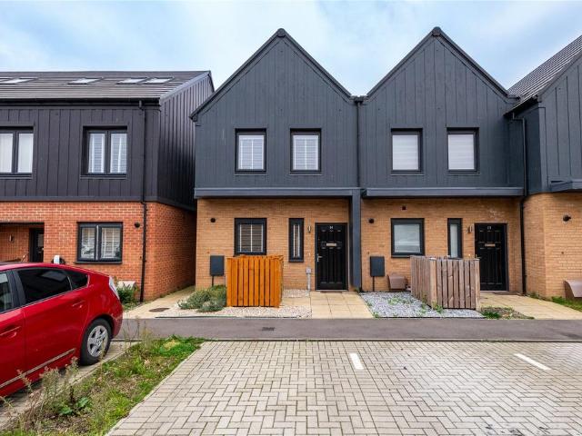 2 bedroom end of terrace house to rent