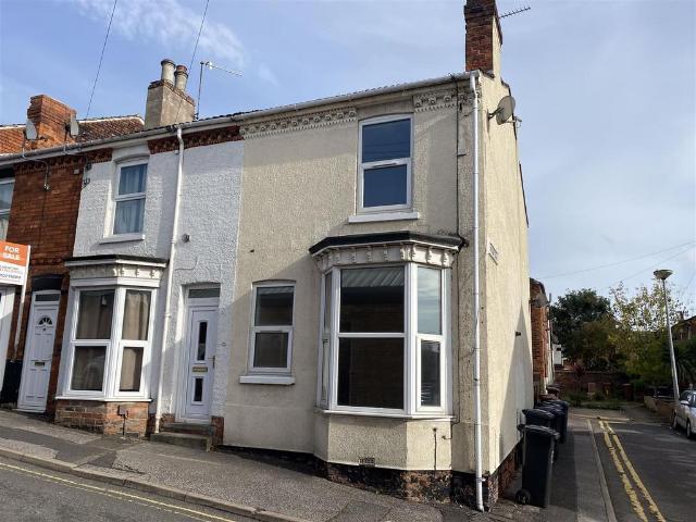 2 bedroom end of terrace house to rent