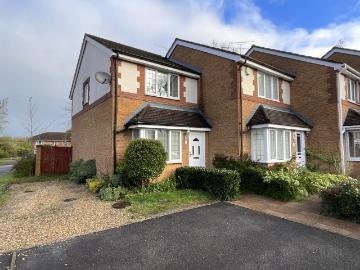 2 bedroom end of terrace house to rent