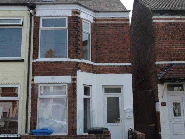 2 bedroom end of terrace house to rent