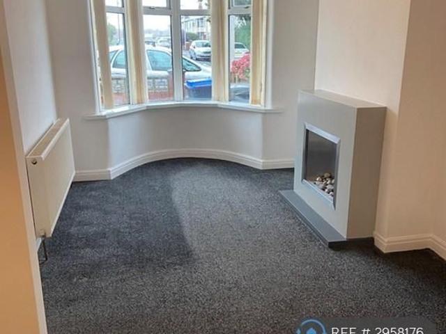 2 bedroom end of terrace house to rent