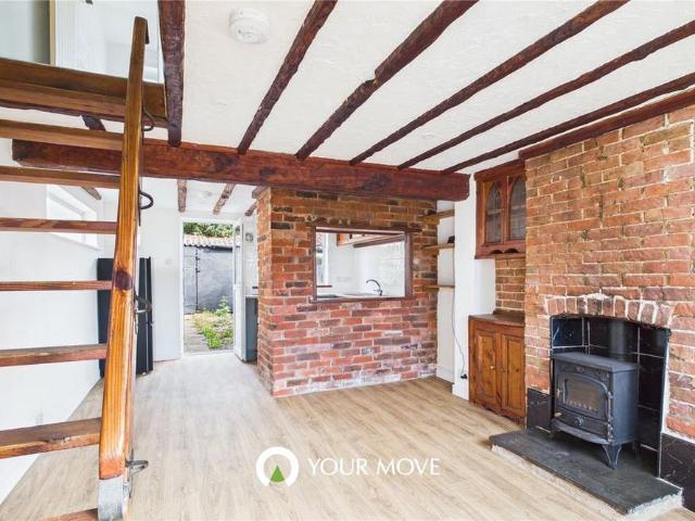 2 bedroom end of terrace house to rent