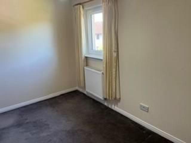 2 bedroom end of terrace house to rent