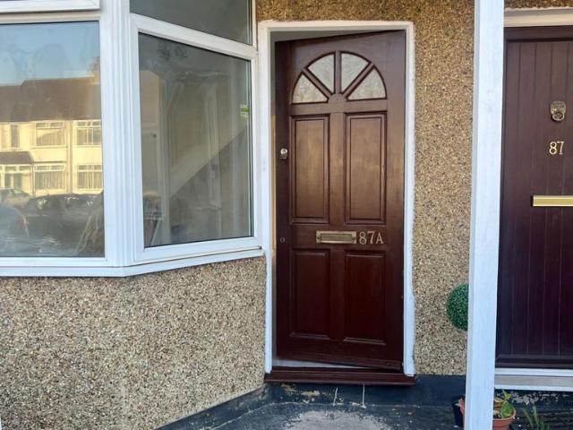 2 bedroom end of terrace house to rent