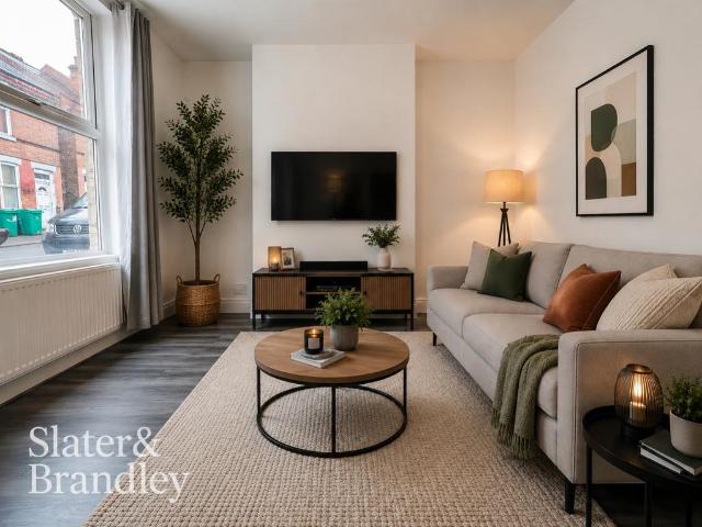 2 bedroom end of terrace house to rent