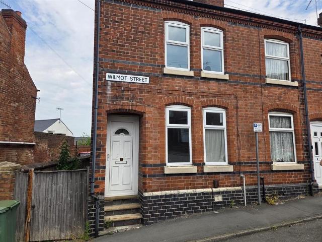 2 bedroom end of terrace house to rent