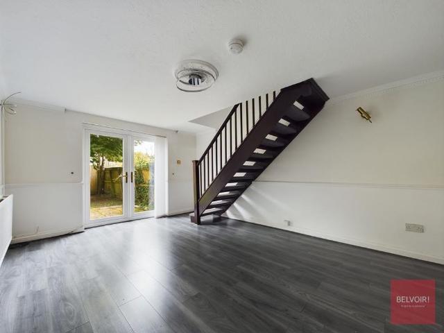 2 bedroom end of terrace house to rent