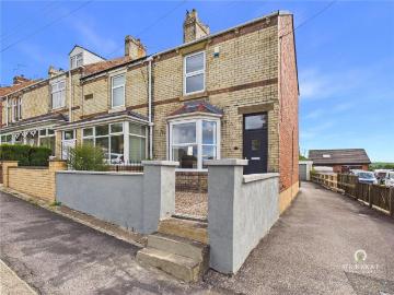 2 bedroom end of terrace house to rent