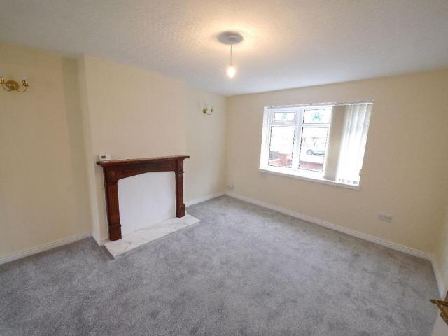 2 bedroom end of terrace house to rent