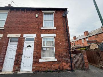 2 bedroom end of terrace house to rent