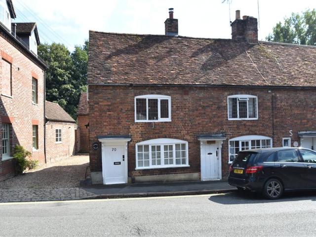 2 bedroom end of terrace house to rent