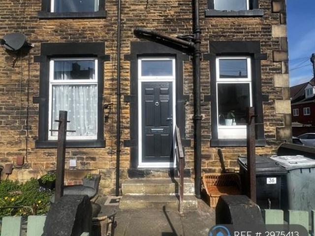 2 bedroom end of terrace house to rent