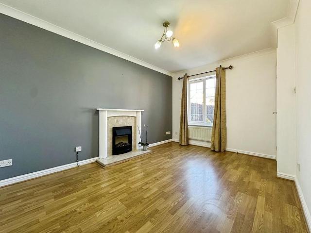 2 bedroom end of terrace house to rent