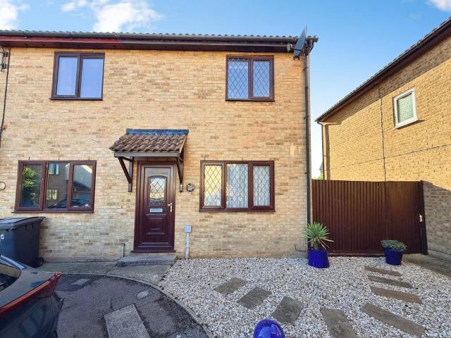 2 bedroom end of terrace house to rent