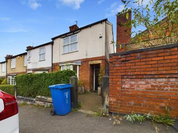 2 bedroom end of terrace house to rent