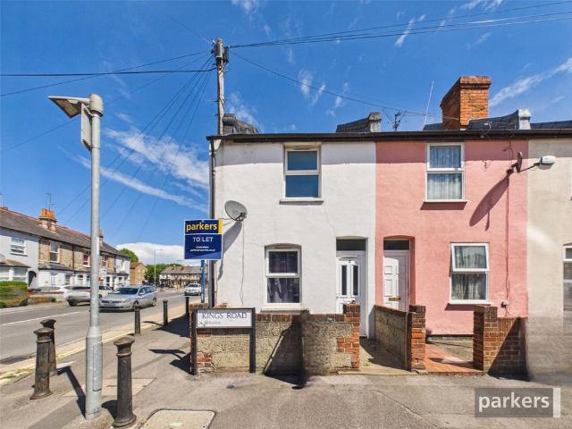 2 bedroom end of terrace house to rent