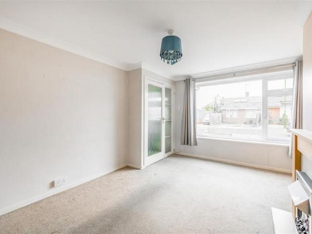 2 bedroom end of terrace house to rent