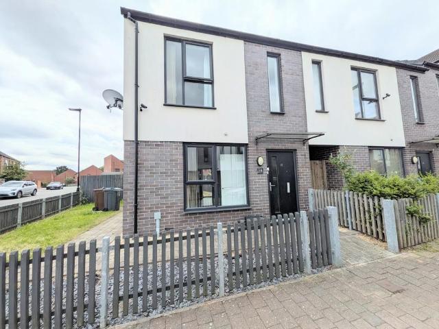 2 bedroom end of terrace house to rent