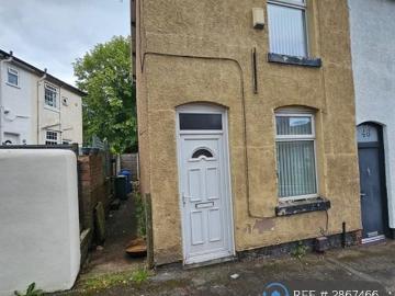 2 bedroom end of terrace house to rent