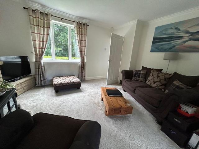 2 bedroom end of terrace house to rent