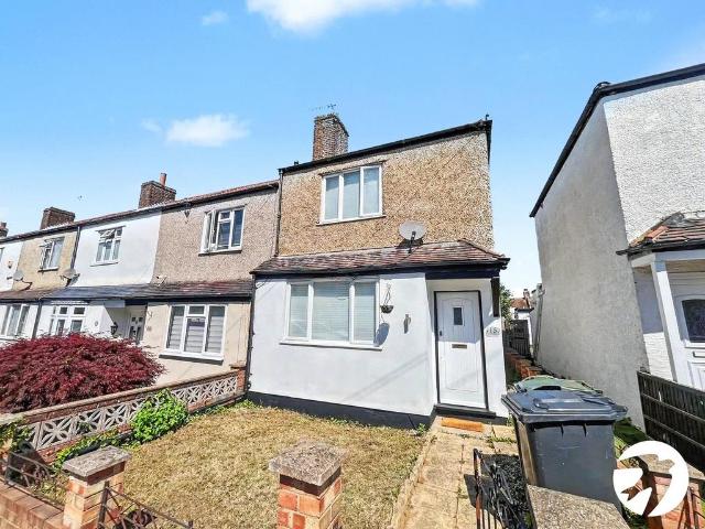 2 bedroom end of terrace house to rent