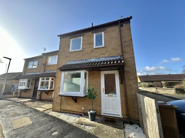 2 bedroom end of terrace house to rent
