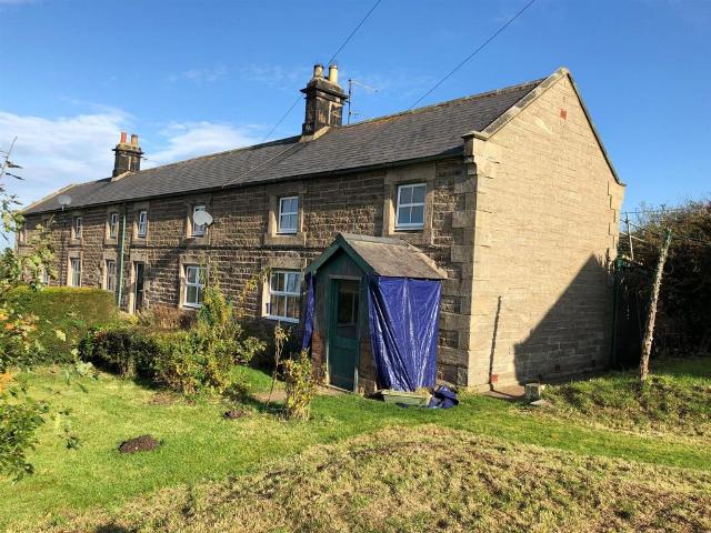 2 bedroom end of terrace house to rent