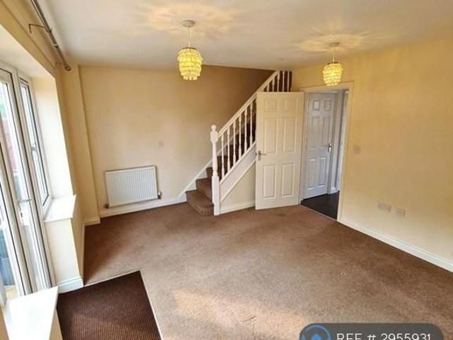 2 bedroom end of terrace house to rent