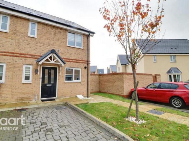 2 bedroom end of terrace house to rent