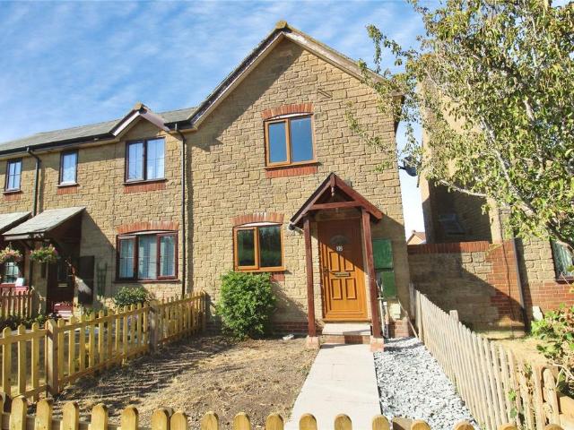 2 bedroom end of terrace house to rent
