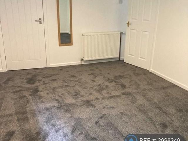 2 bedroom end of terrace house to rent