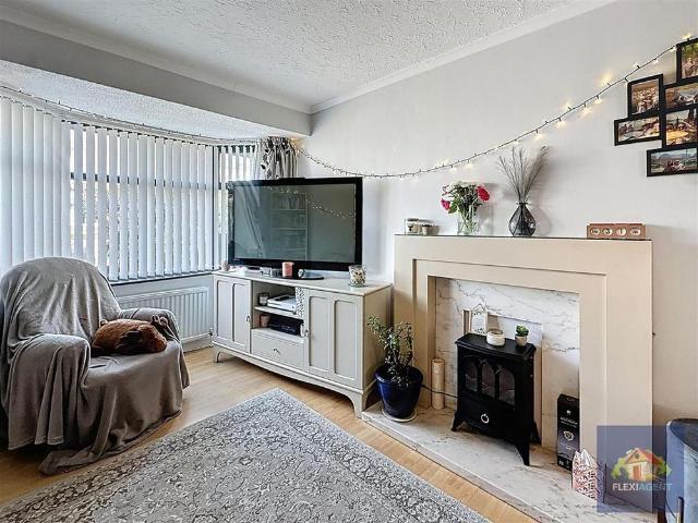 2 bedroom end of terrace house to rent