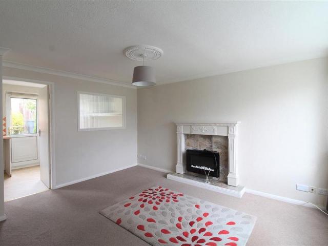 2 bedroom end of terrace house to rent
