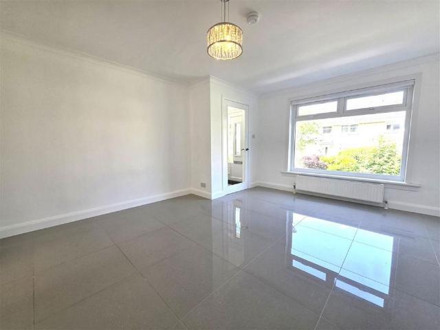 2 bedroom end of terrace house to rent
