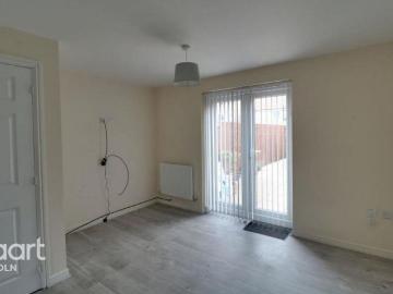 2 bedroom end of terrace house to rent