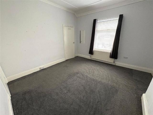 2 bedroom end of terrace house to rent