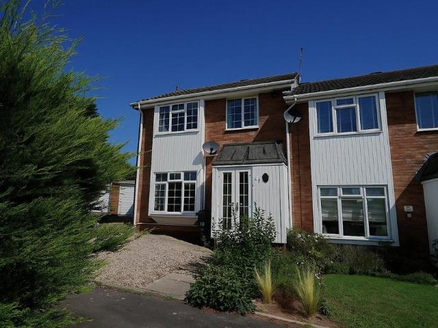 2 bedroom end of terrace house to rent