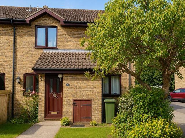 2 bedroom end of terrace house to rent
