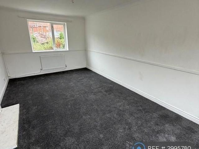 2 bedroom end of terrace house to rent