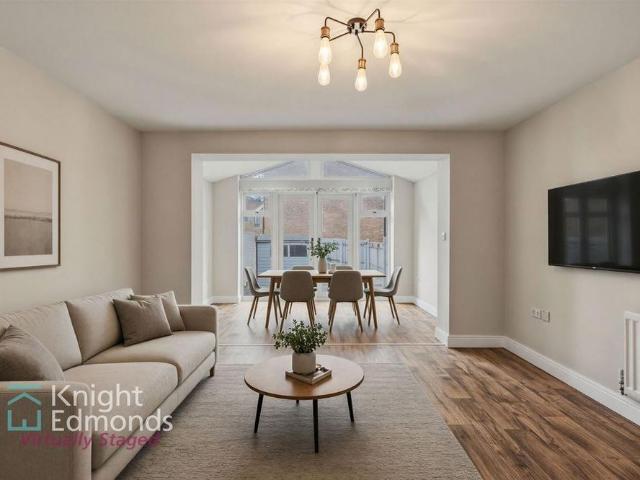 2 bedroom end of terrace house to rent