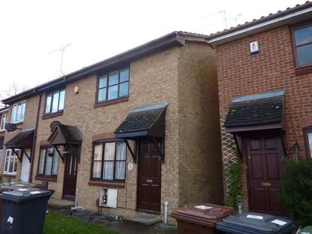 2 bedroom end of terrace house to rent