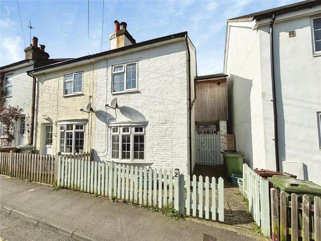 2 bedroom end of terrace house to rent