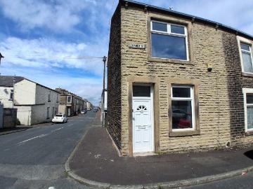 2 bedroom end of terrace house to rent