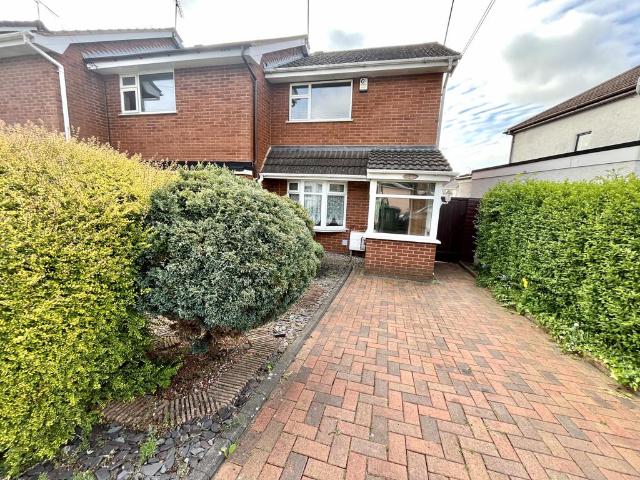 2 bedroom end of terrace house to rent