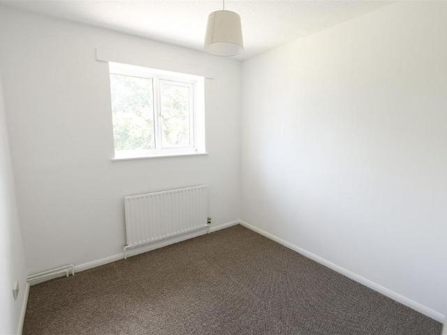 2 bedroom end of terrace house to rent